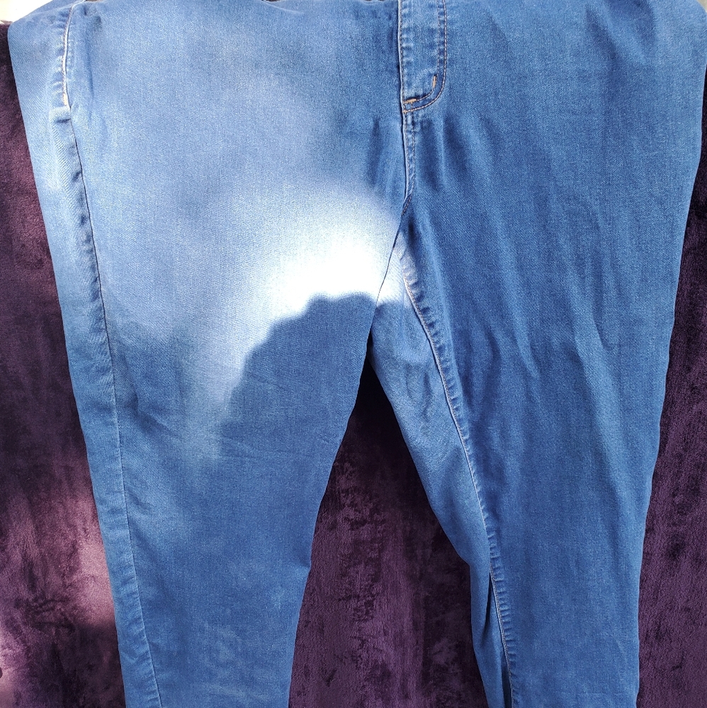 Plus size blue jeans
